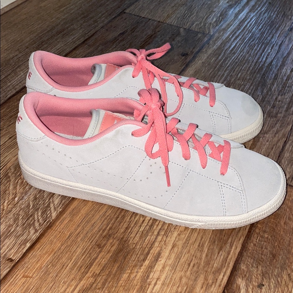 Nike Tennis Classic Ultra Sneaker Girls Size 6.5Y